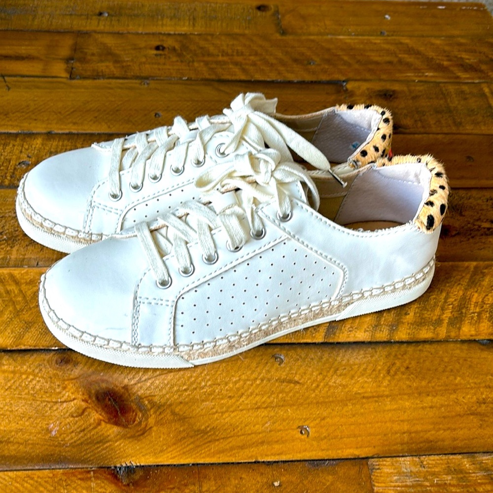 Dolce vita women’s  sneakers